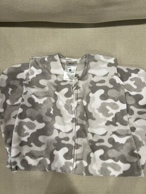 Halo Baby Fleece Sleep Sack in Gray & White Camo